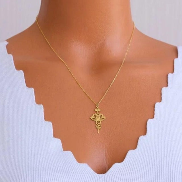 Lotus Radiance Necklace gold