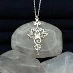 Lotus Radiance Necklace silver