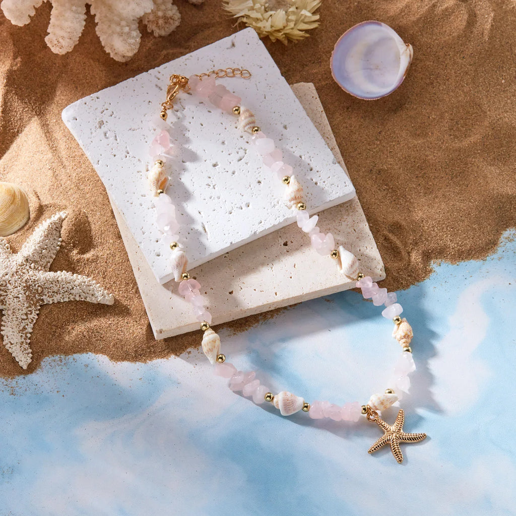 Necklace and matching shell pendant for women, white