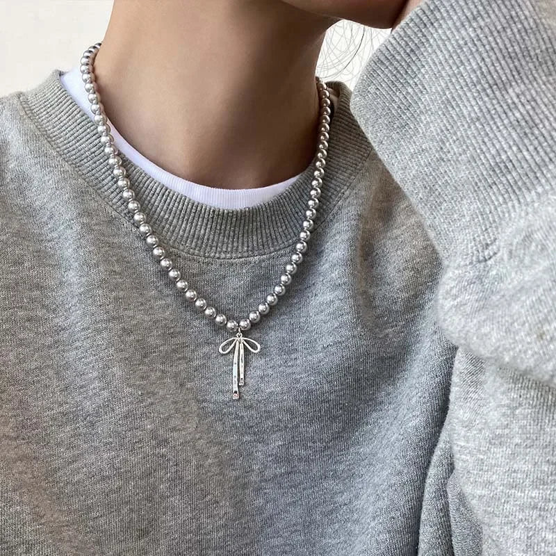 Pendant Necklace with Gray Pearls and Bow Tie 