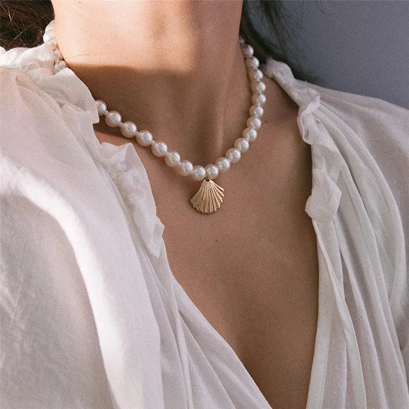 Scallop Shell Pendant Necklace with White Pearls