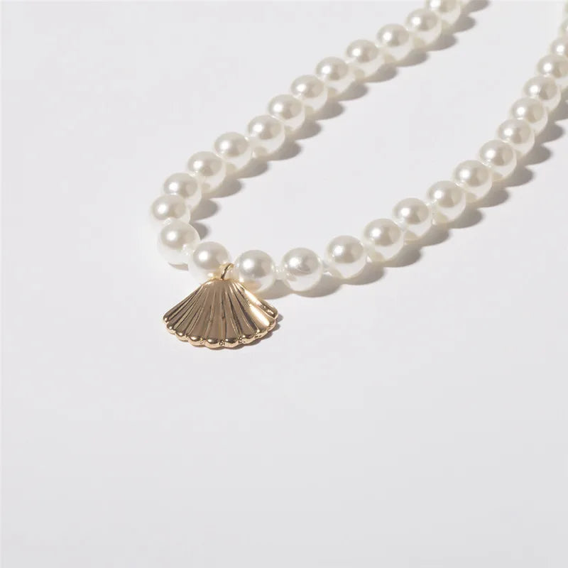 Scallop Shell Pendant Necklace with White Pearls