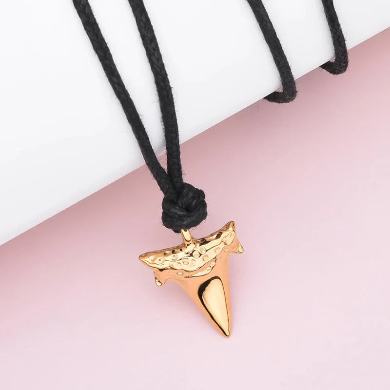 Men's Gold Shark Tooth Pendant Necklace