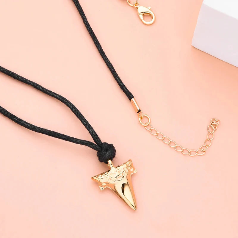 Men's Gold Shark Tooth Pendant Necklace