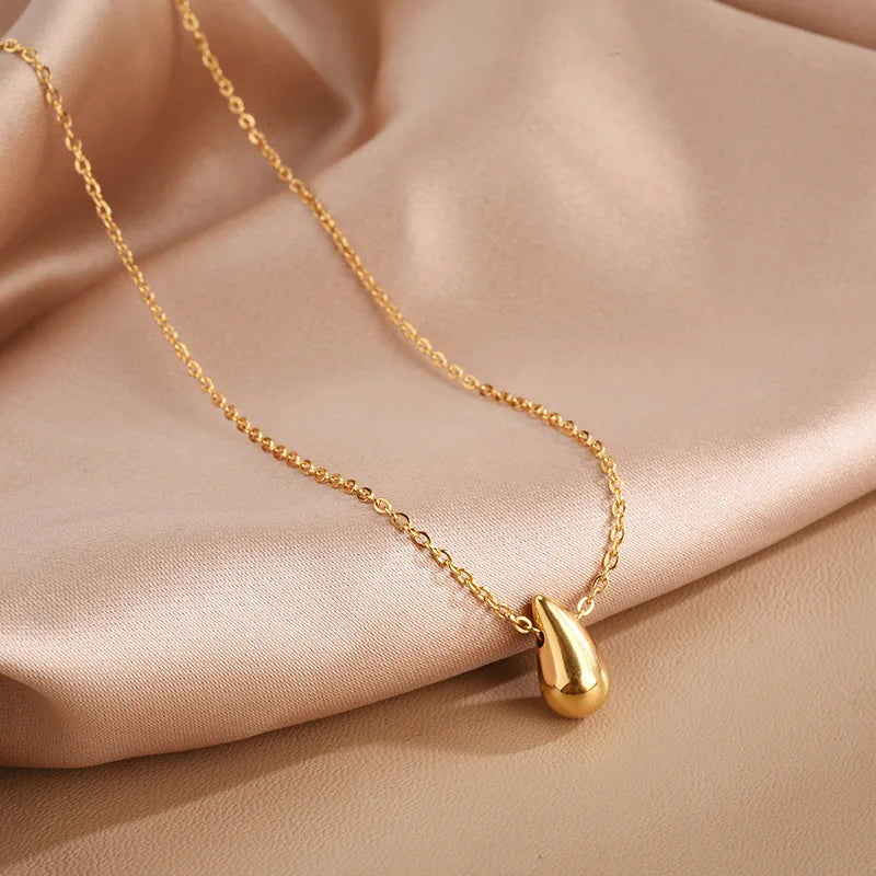 Fine Gold Water Drop Pendant Necklace