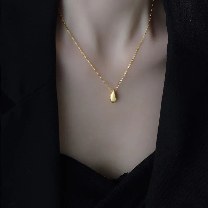 Fine Gold Water Drop Pendant Necklace