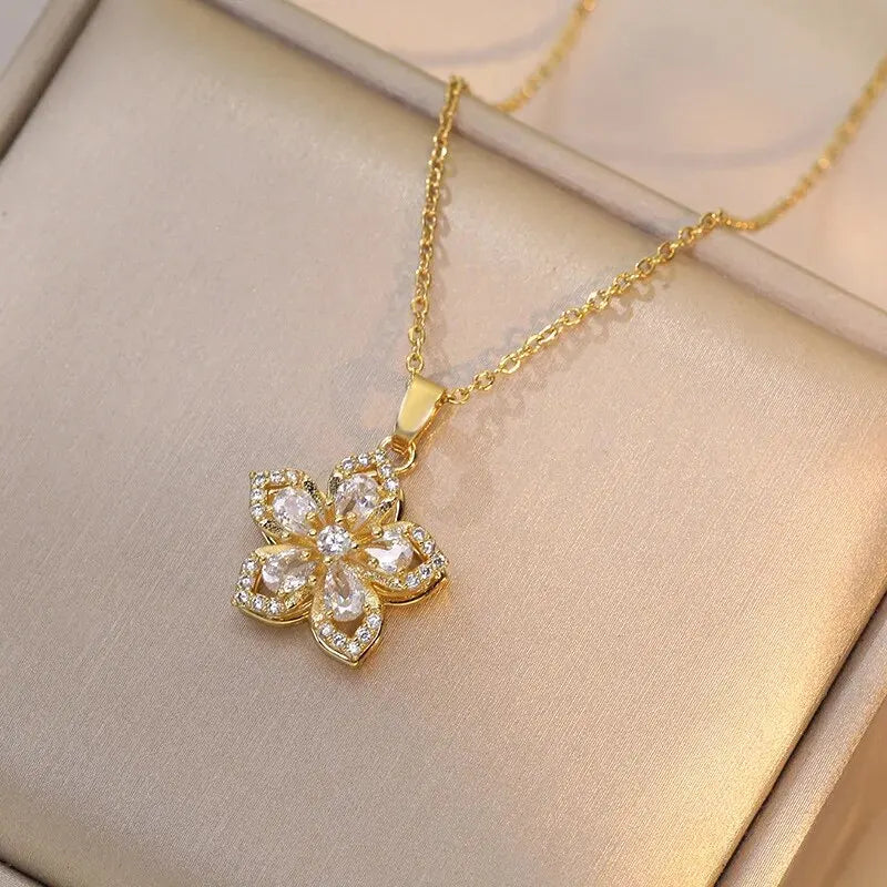 5-Petal Flower Zircon Pendant Necklace b