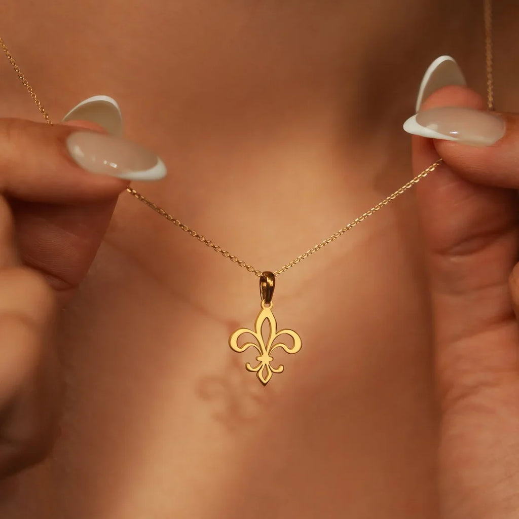 Fleur-de-lis Necklace & Pendant Gold Chain & Medallion