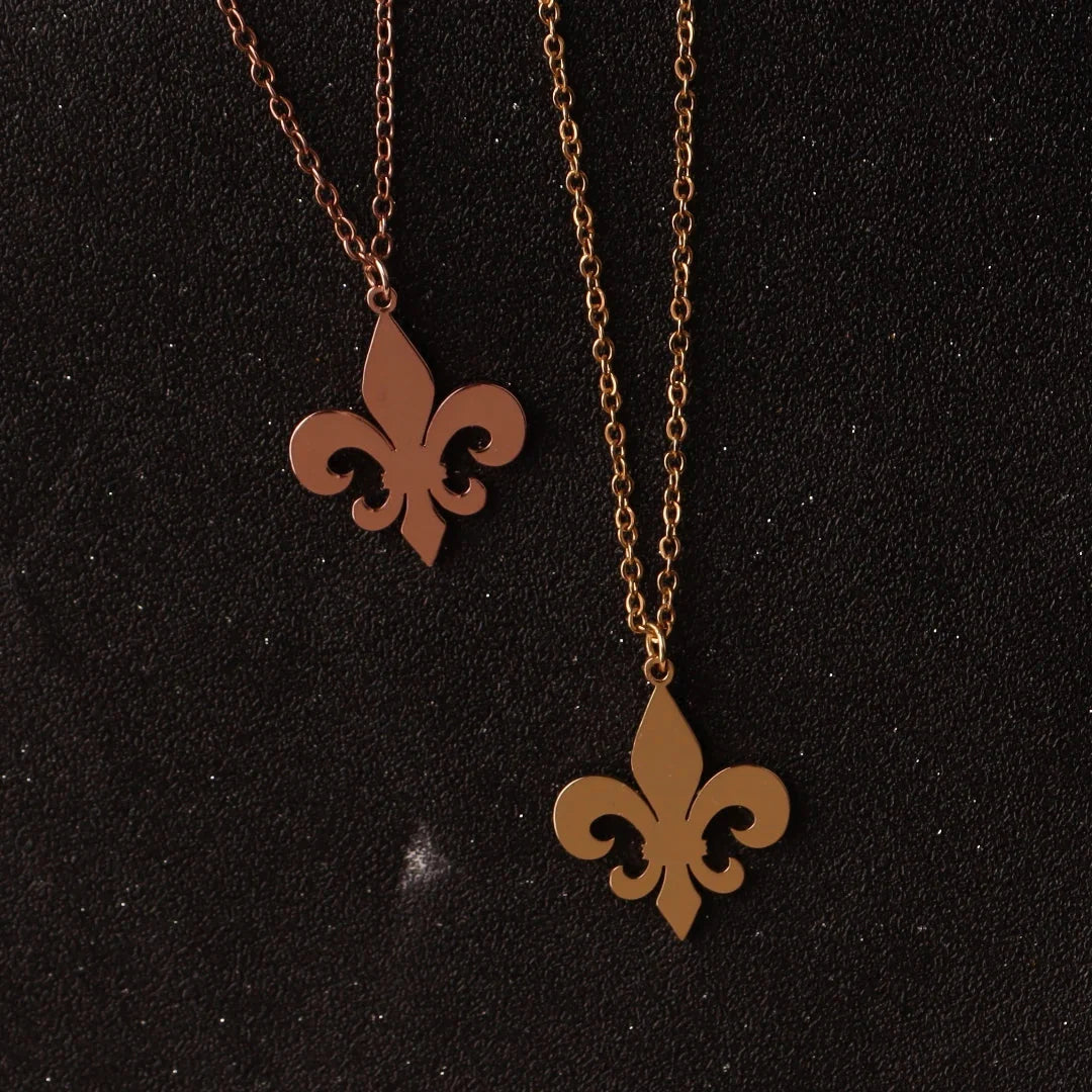 Lily Flower Necklace & Pendant gold 