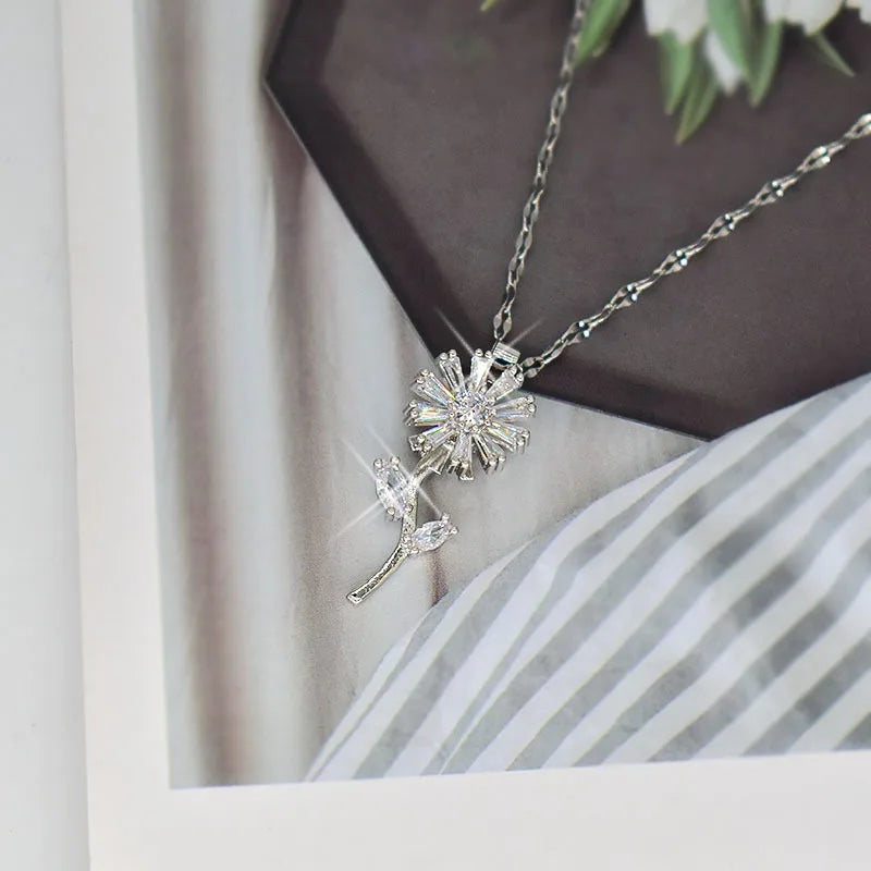 Anti-Stress Rotating Sunflower Flower Pendant Necklace Silver