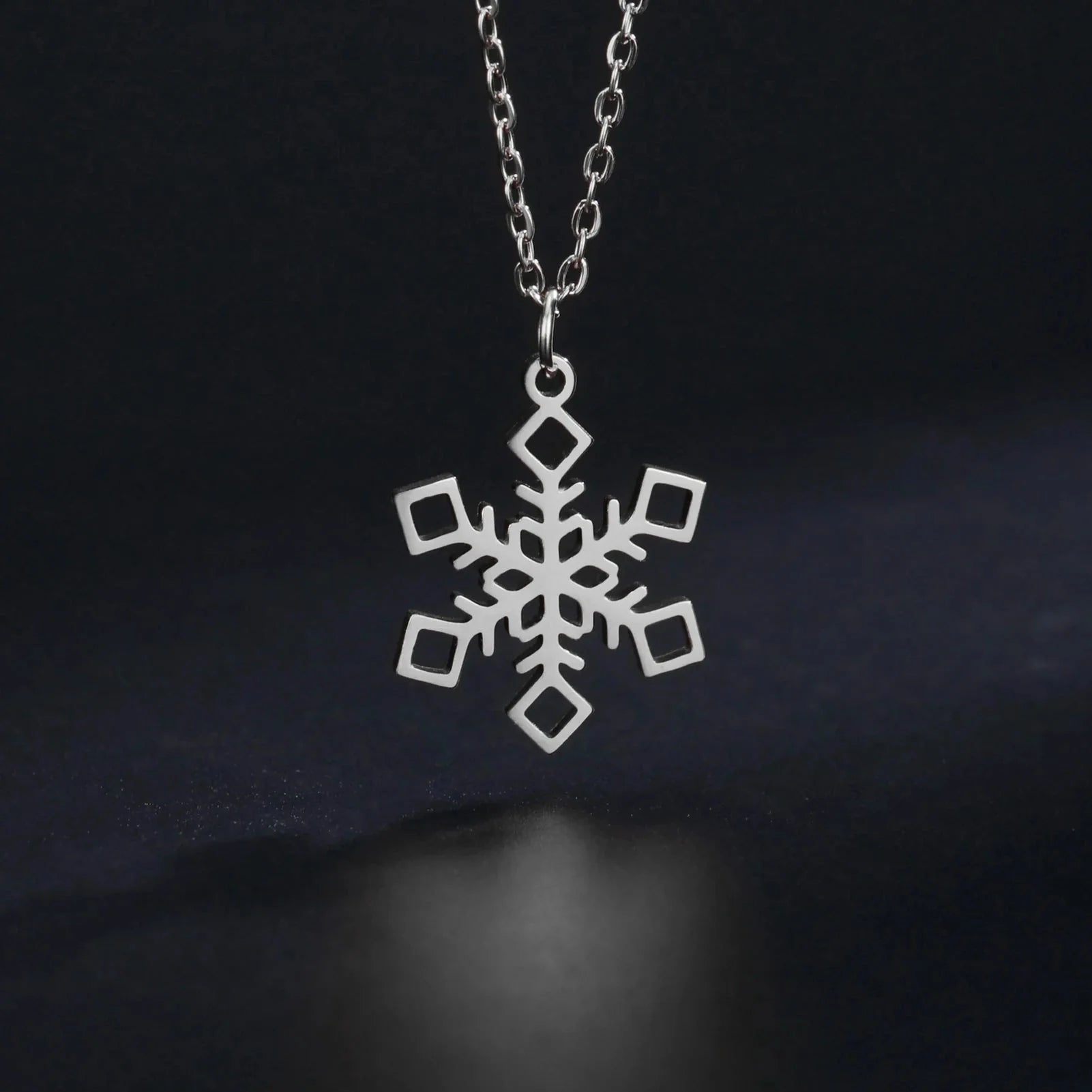 Snowflake Pendant Necklace Winter Silver