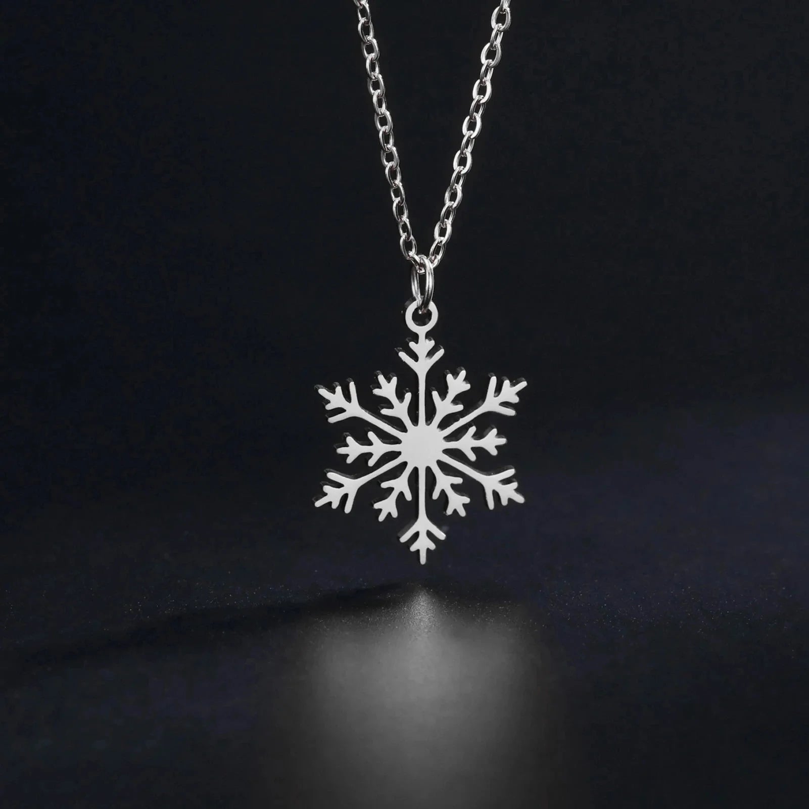 Snowflake Pendant Necklace Winter silver