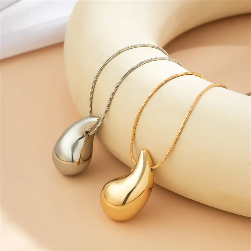 Asymmetric Water Drop Pendant Necklace Gold