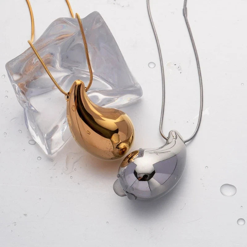 Large Teardrop Pendant Necklace silver