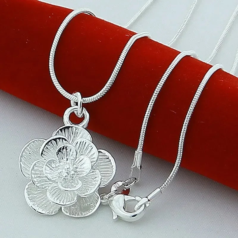 Elegant Large Flower Pendant Necklace in Silver Tone