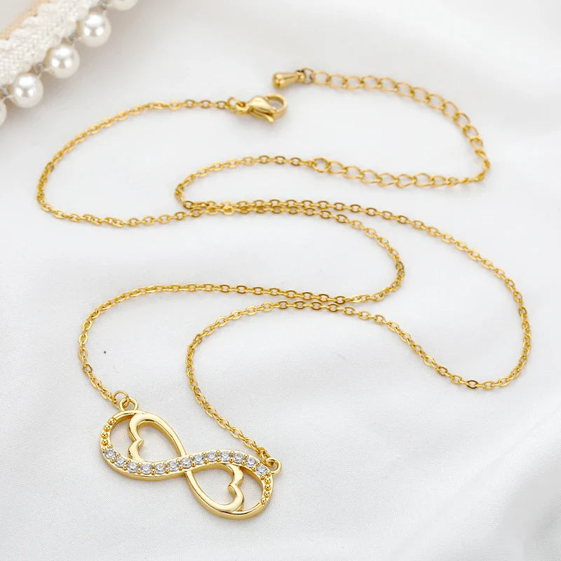 Infinite Heart and Zircon Pendant Necklace gold