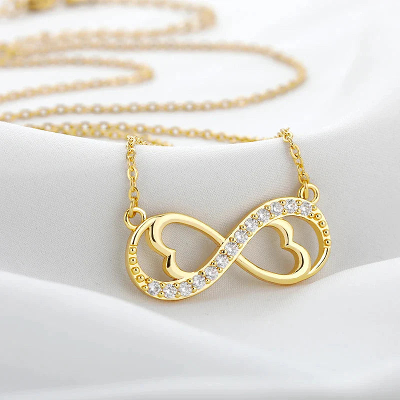 Infinite Heart and Zircon Pendant Necklace gold