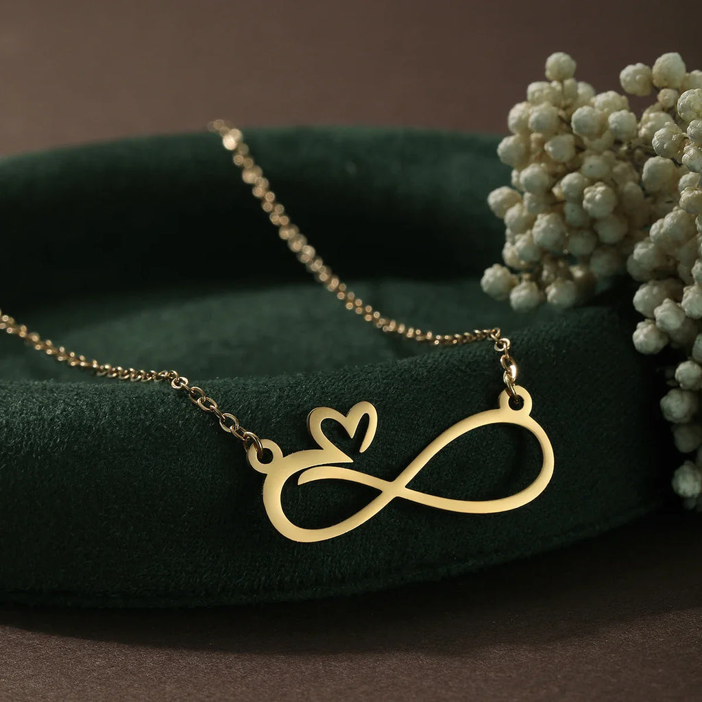 Infinity Heart Pendant Necklace Gold