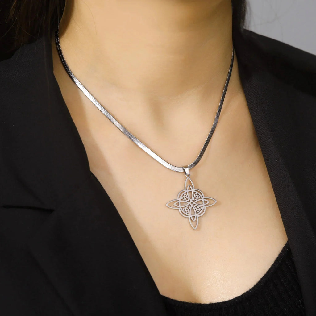Wiccan Witch's Knot Pendant Necklace Women’s Protection Amulet Silver
