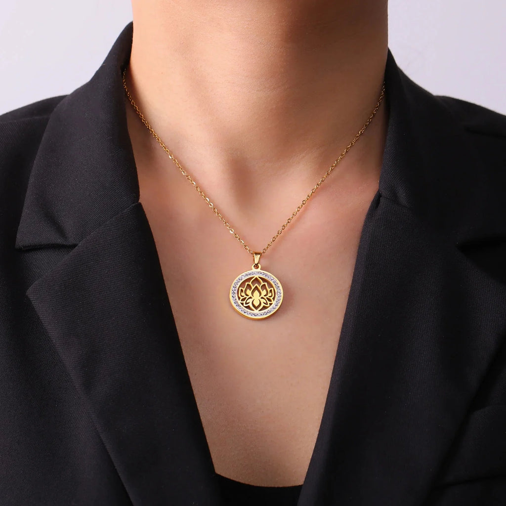 Zen Women's Lotus Flower Pendant Necklace gold