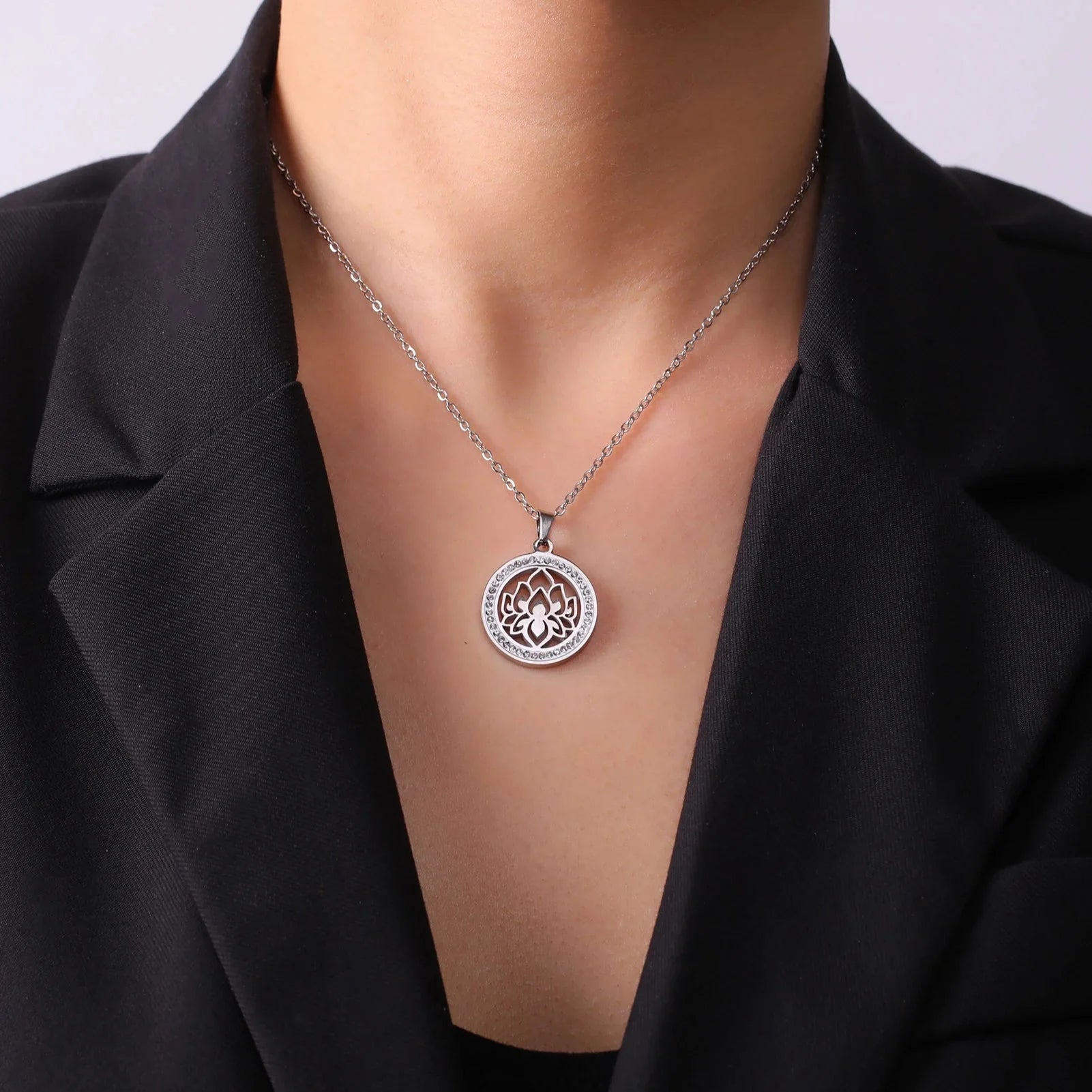 Zen Women's Lotus Flower Pendant Necklace silver