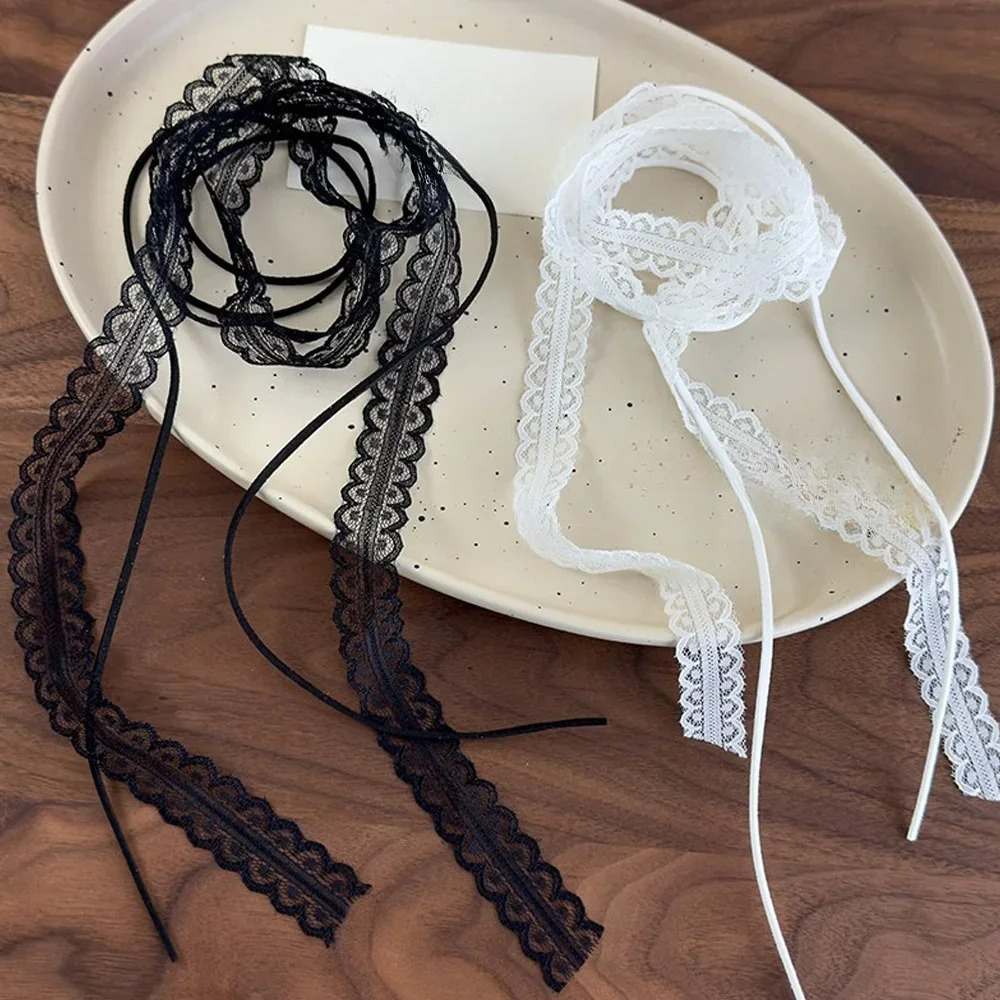 Choker Necklace with Bow Pendant 