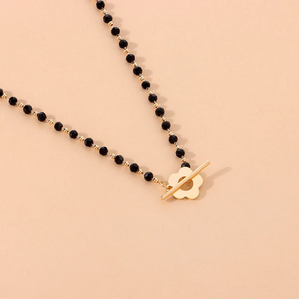 Flower Pendant Choker Necklace black and gold