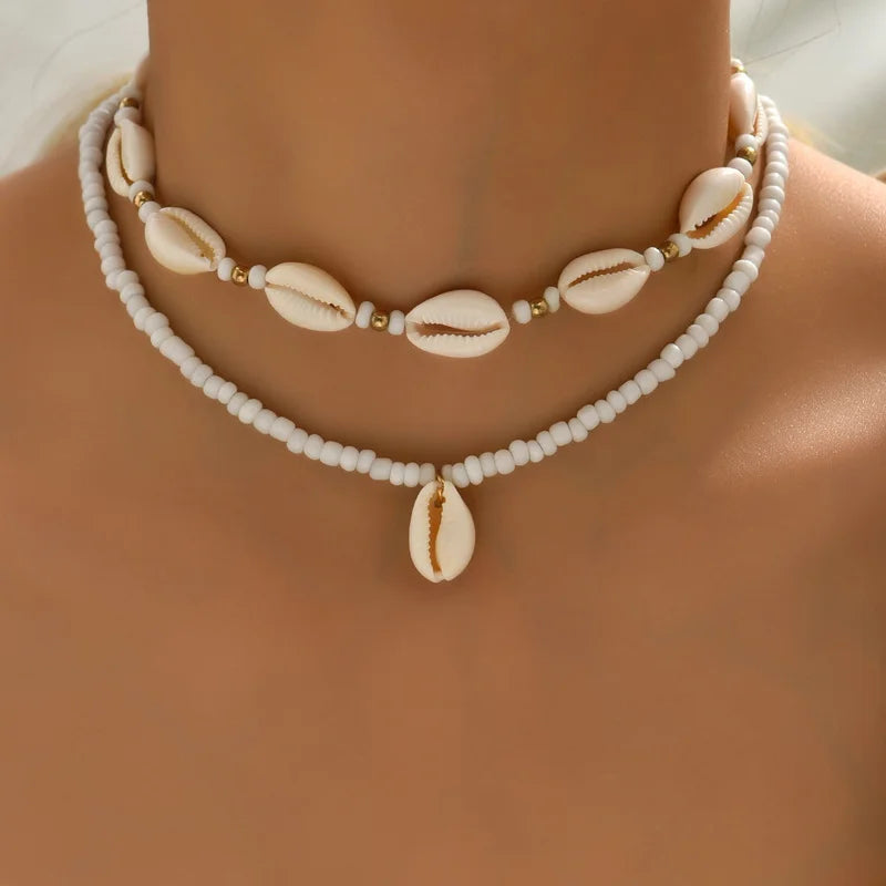 Double cowrie shell necklace white