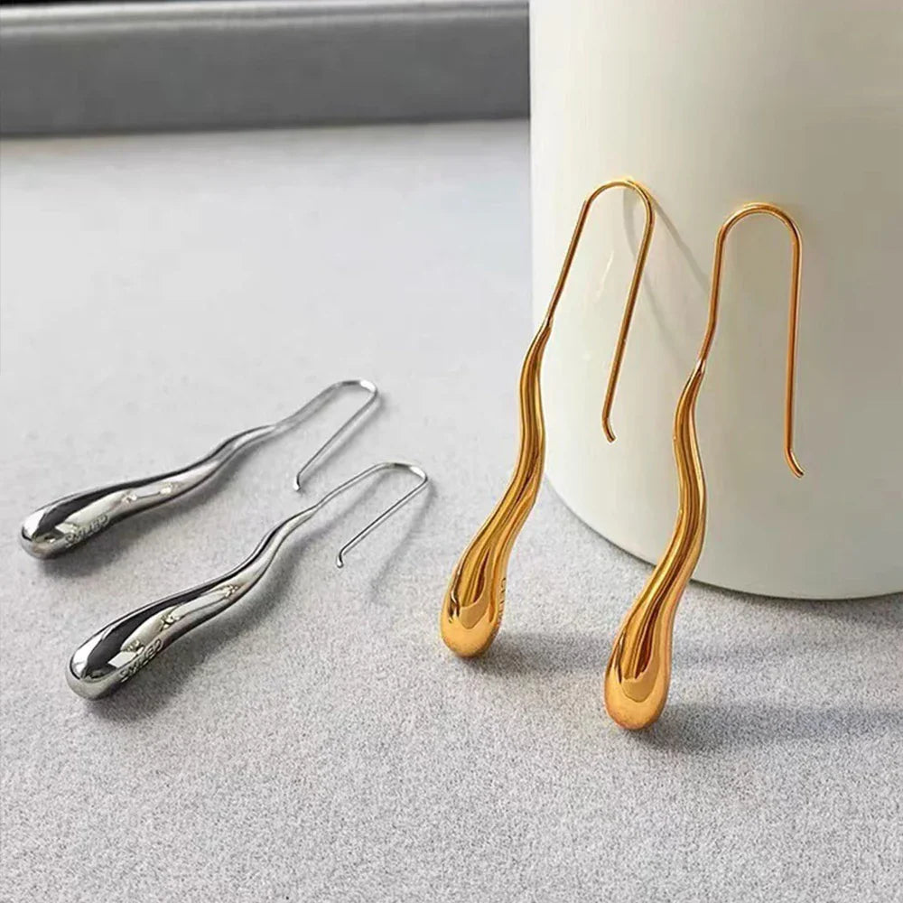 Elegant Fine Teardrop Dangle Earrings silver