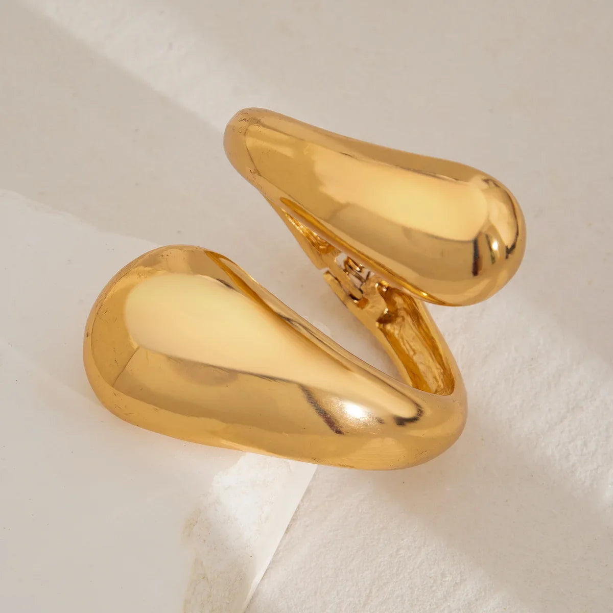 Large Water Drop Chain Bracelet Gold