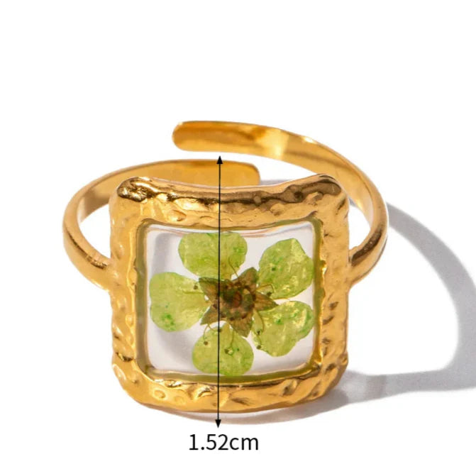 Large Flower Ring in Transparent Frame