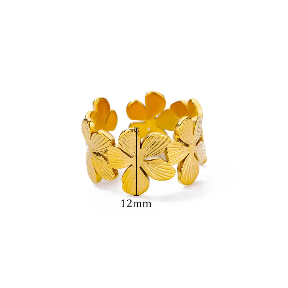 Large Gold 5-Petal Flower Band Ring