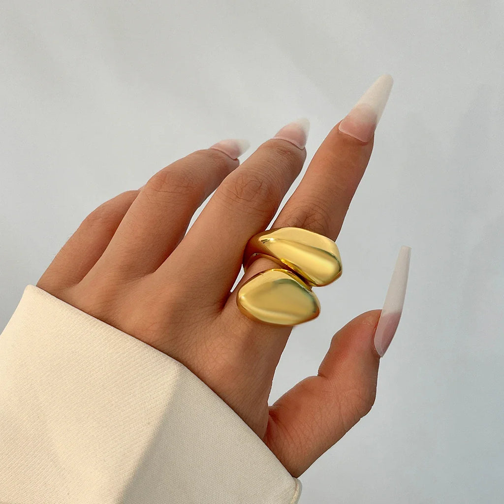 Large Water Drop Band Ring gold