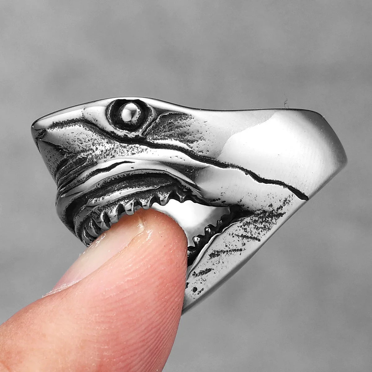 Large shark head ring