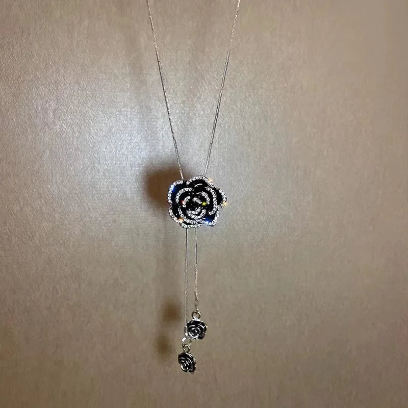 Long Black Flower Pendant Necklace