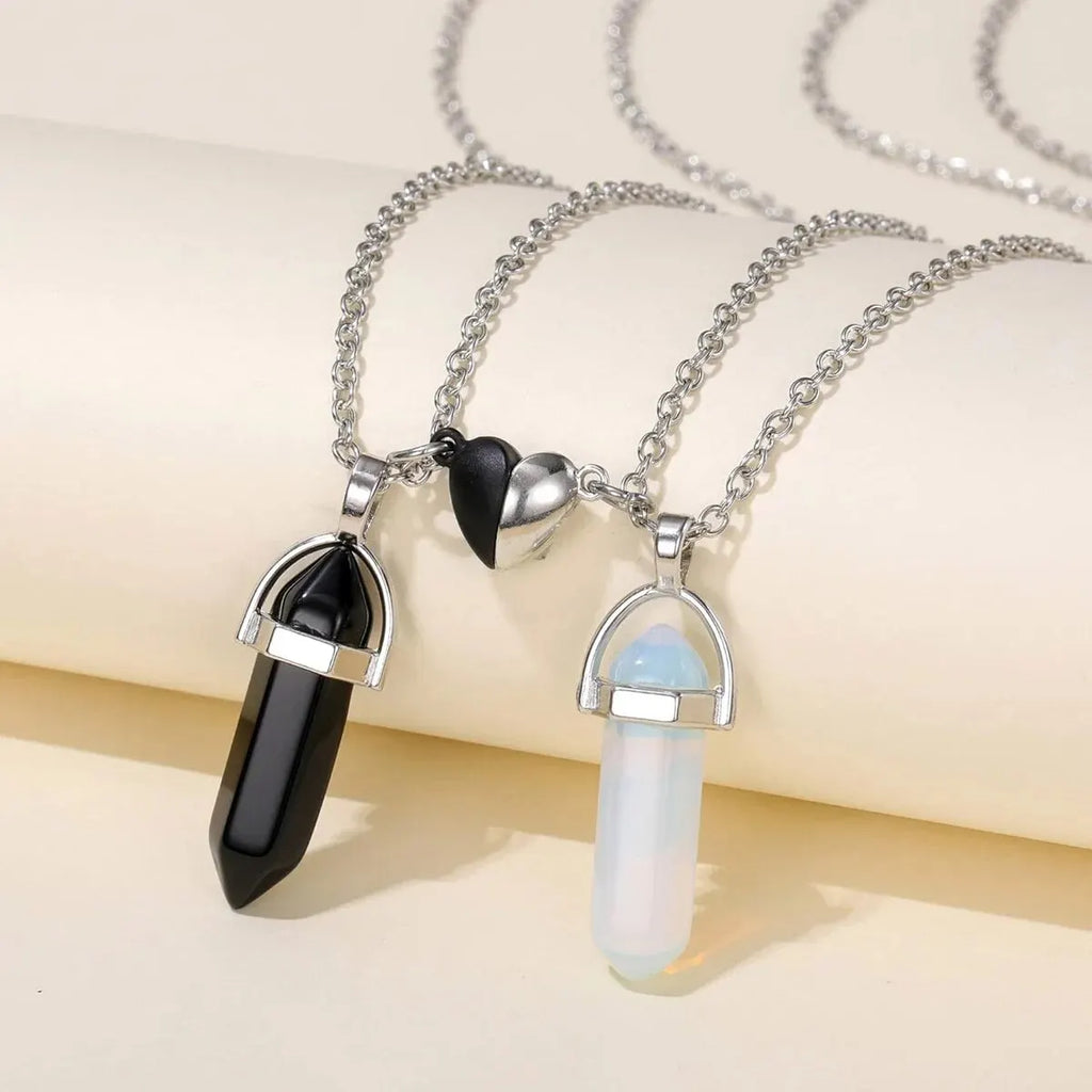 Set of 2 Stone Pendant Necklaces for Couples white and black 1
