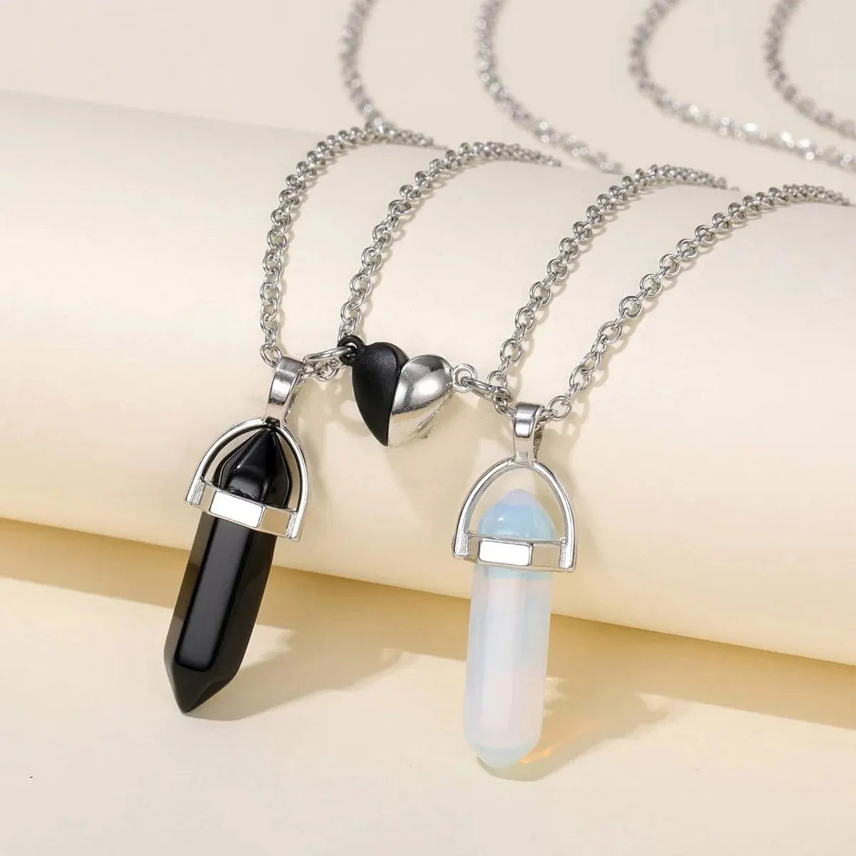 Set of 2 Stone Pendant Necklaces for Couples white and black 1