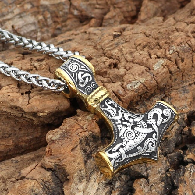 Celtic Pendant Women