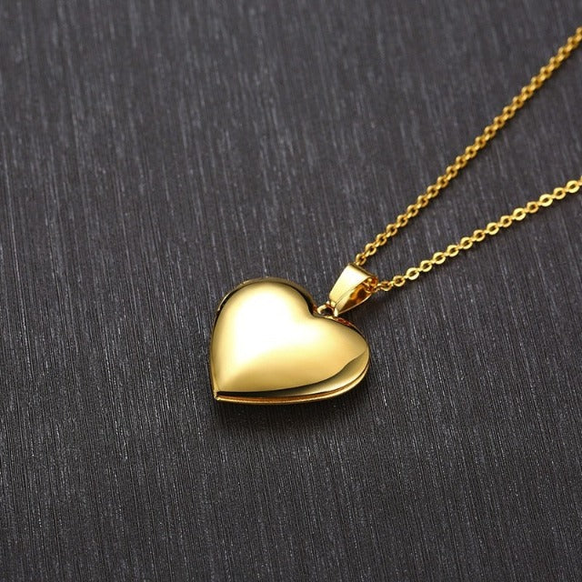 Openable Heart Locket for Photo gold