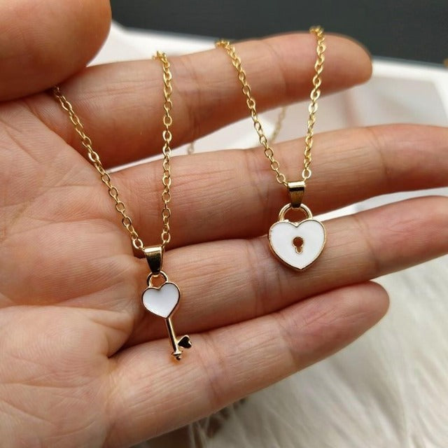 White couple pendant